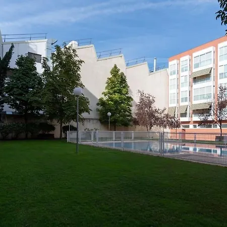 Apartamento Con Parking Y Piscina Madrid Exterior photo