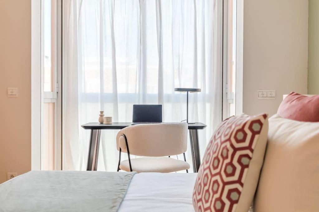 Apartment Con Parking Y Piscina *