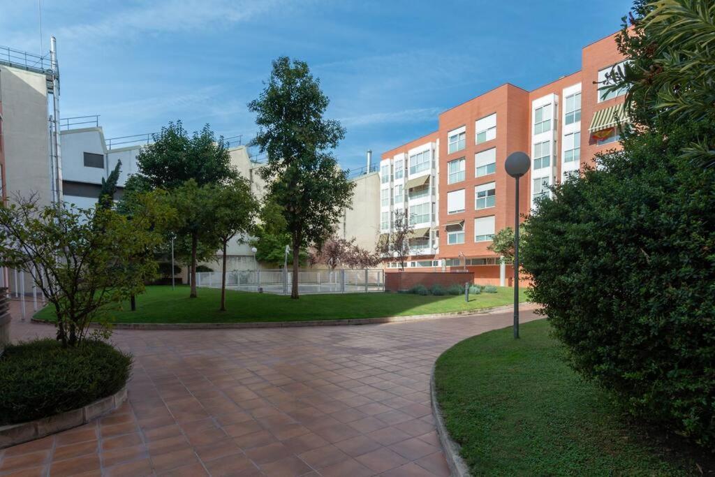Con Parking Y Piscina Apartamento