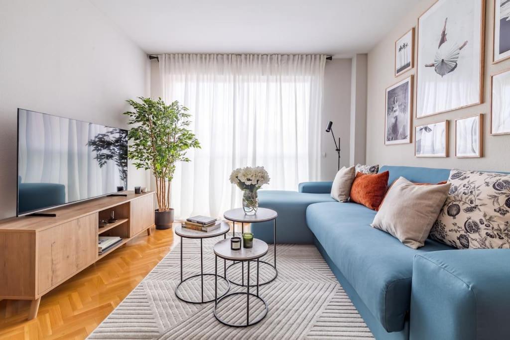 Con Parking Y Piscina Apartament